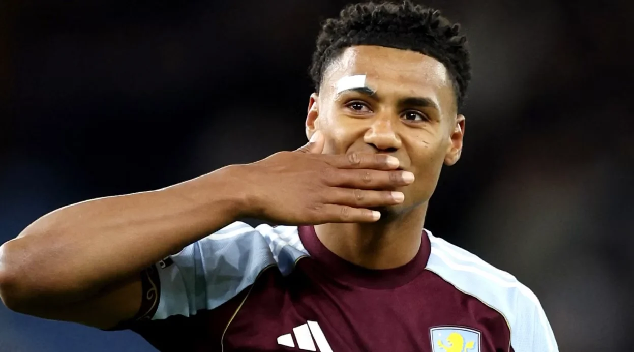 Fans Liverpool mulai murka usai Watkins sindir sistem pertahanan Arne Slot