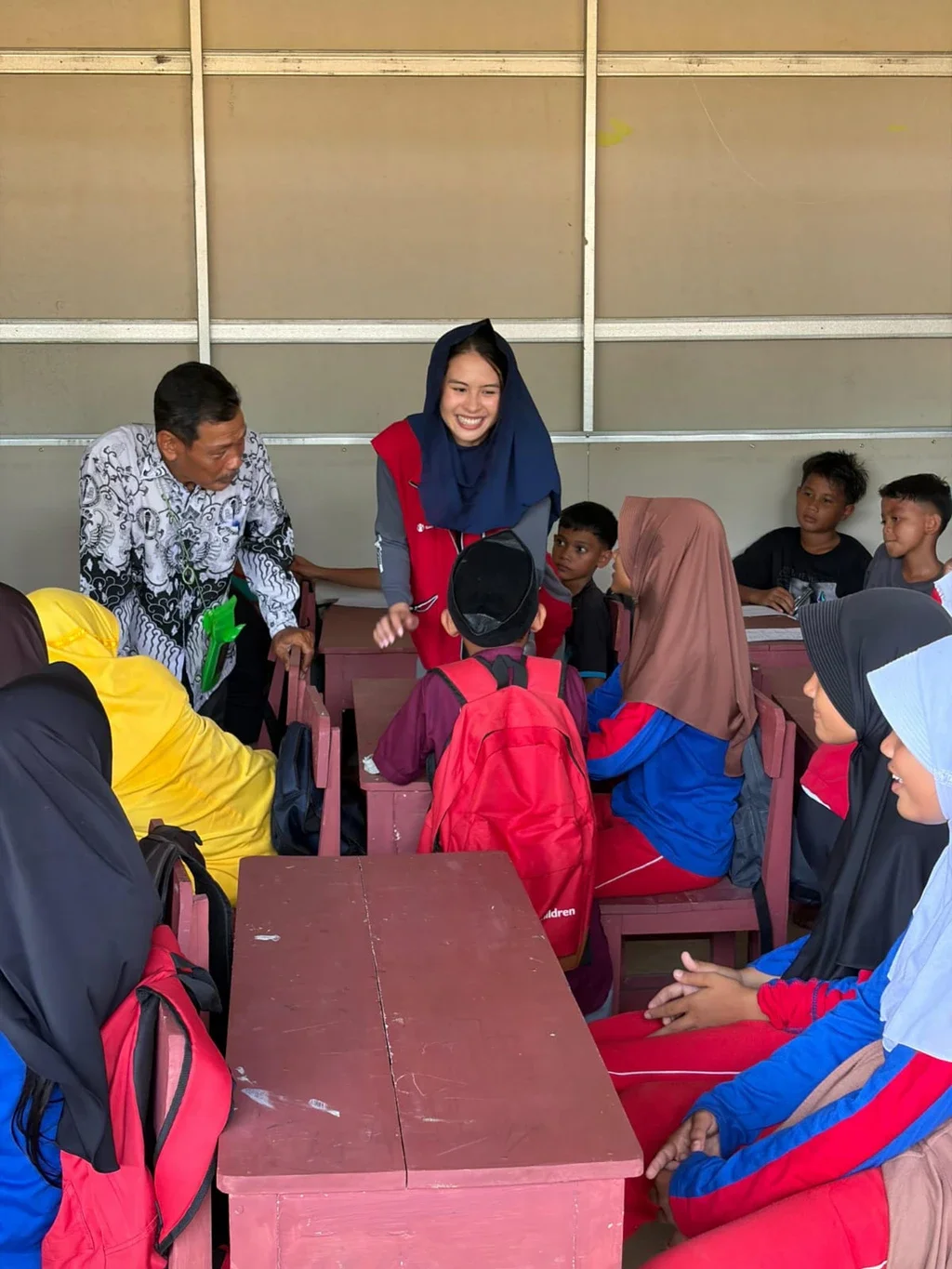 Maudy Ayunda: Pendidikan Tak Boleh Terhenti, Ruang Belajar Sementara Didirikan